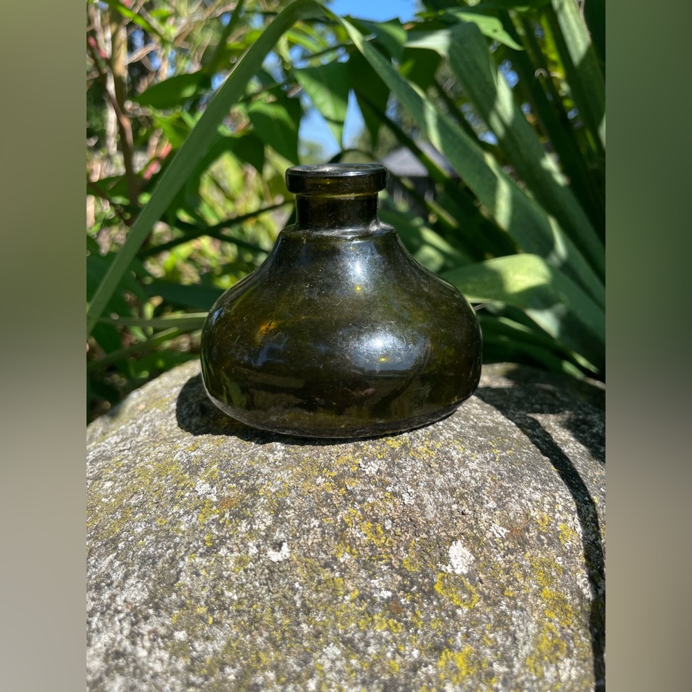 Thymes Green Glass Reed Diffuser Vase